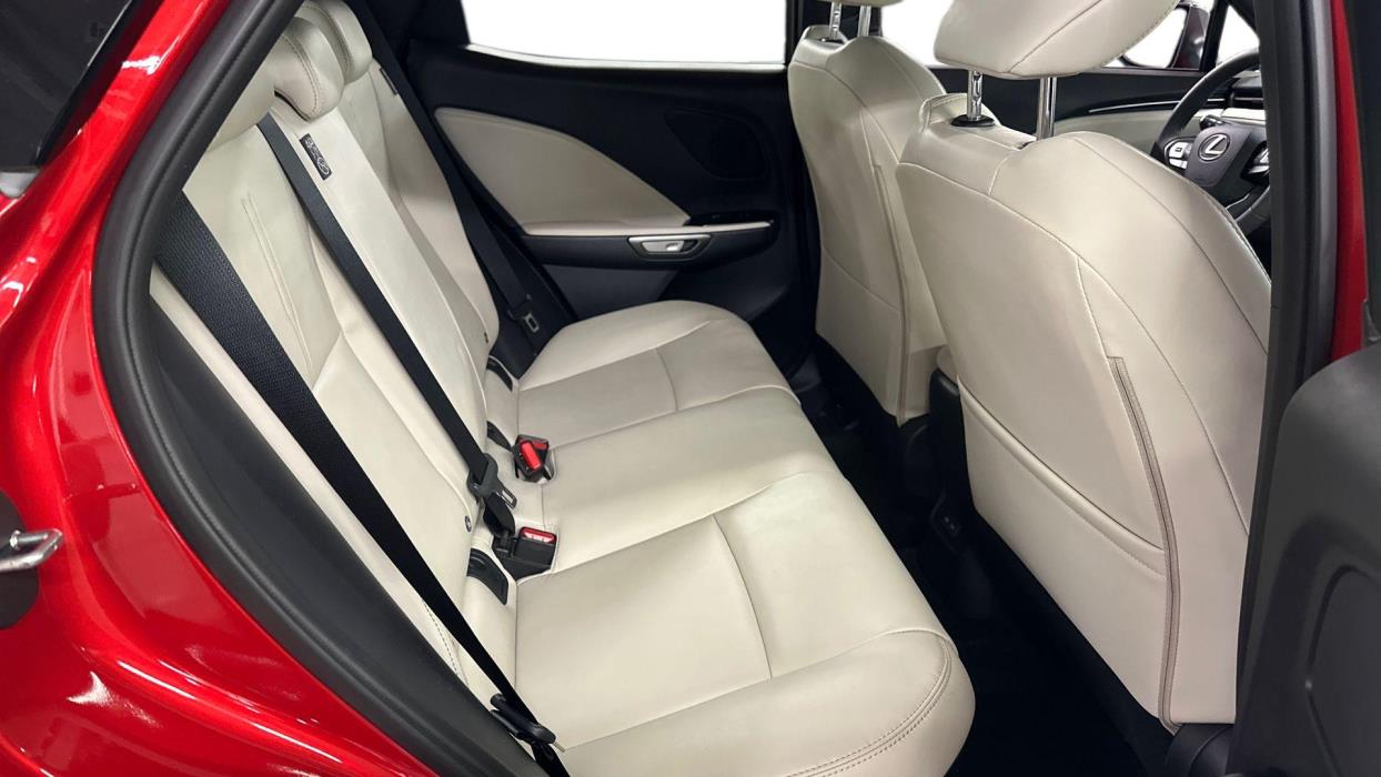 Lexus LBX 2025