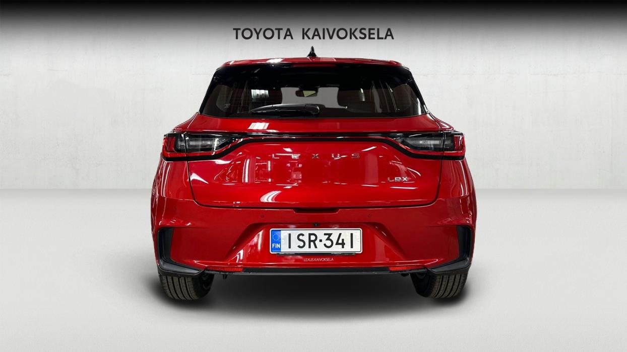 Lexus LBX 2025