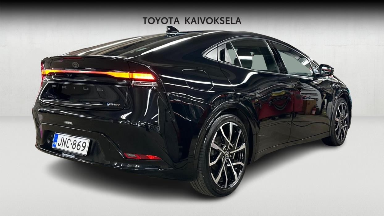Toyota Prius Plug-in 2023