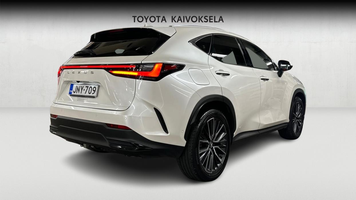 Lexus NX 2025