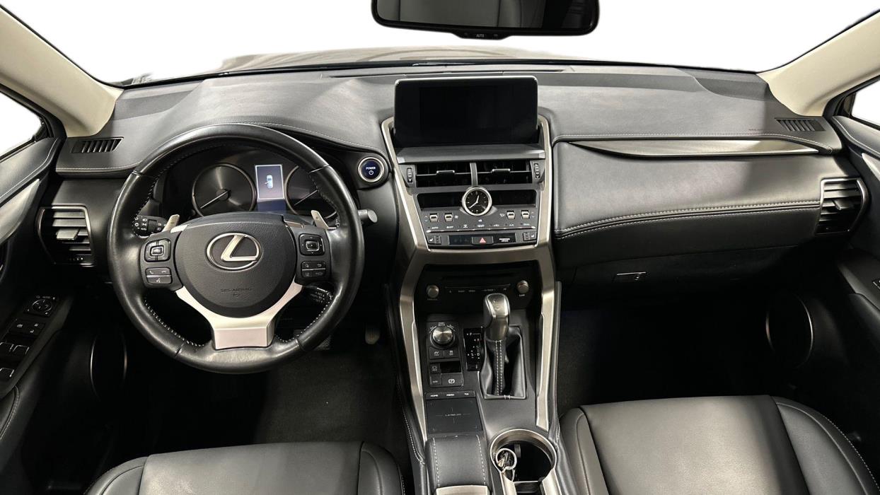 Lexus NX 2020