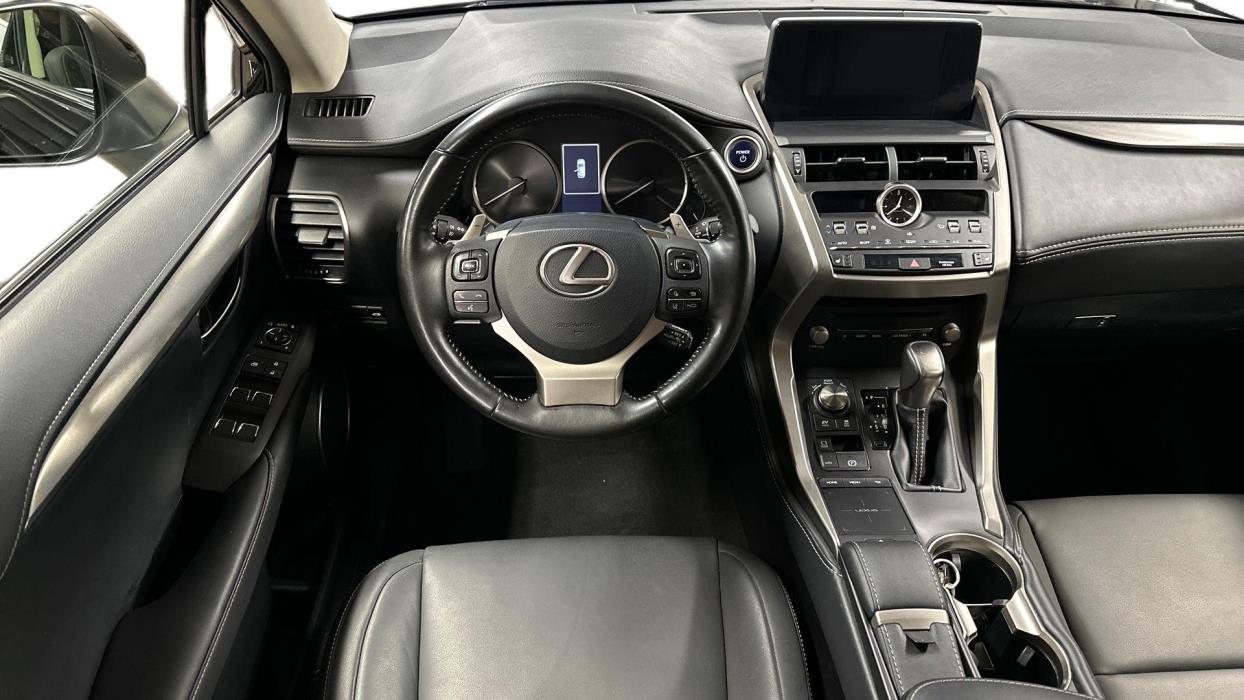 Lexus NX 2020