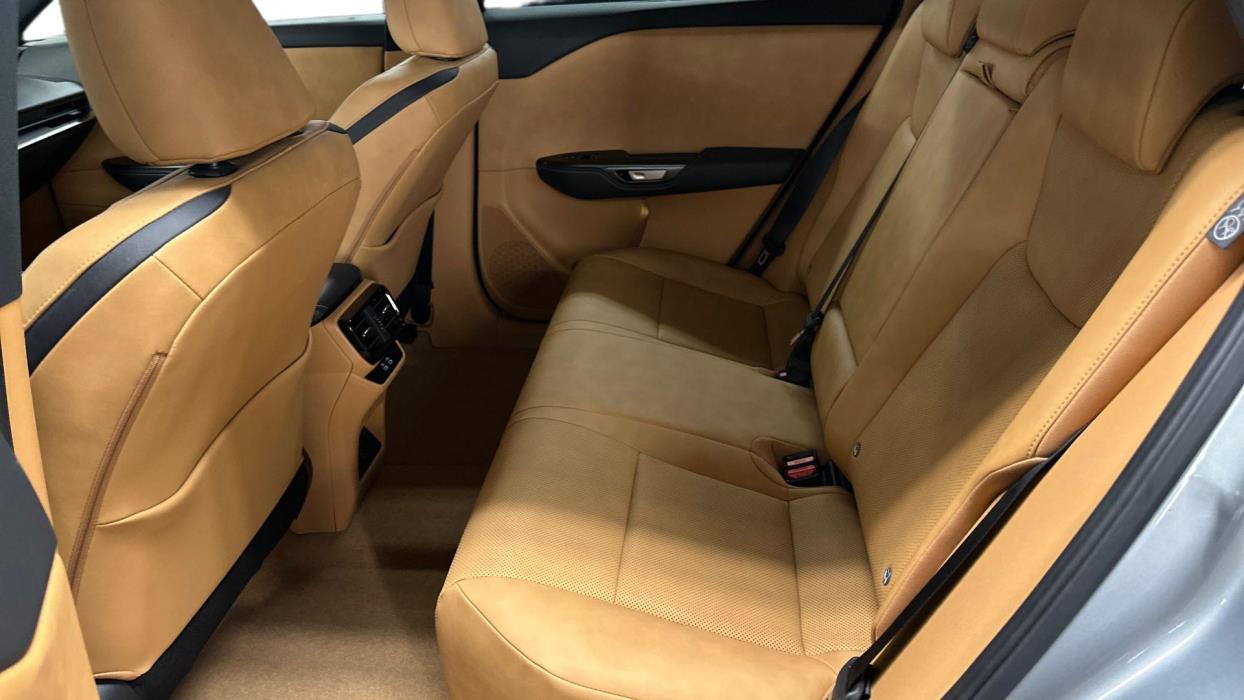 Lexus RZ 2023
