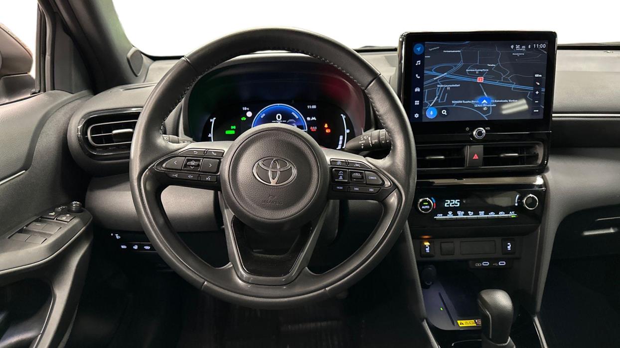 TOYOTA Yaris Cross 2024