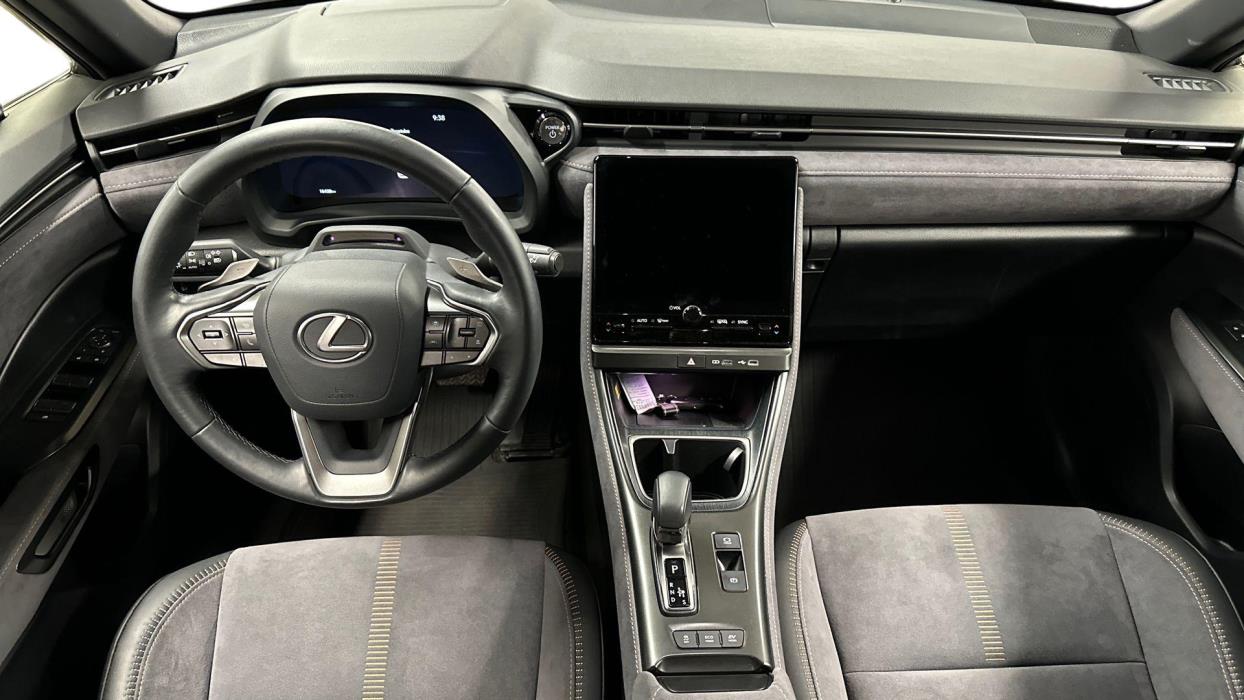 Lexus LBX 2025