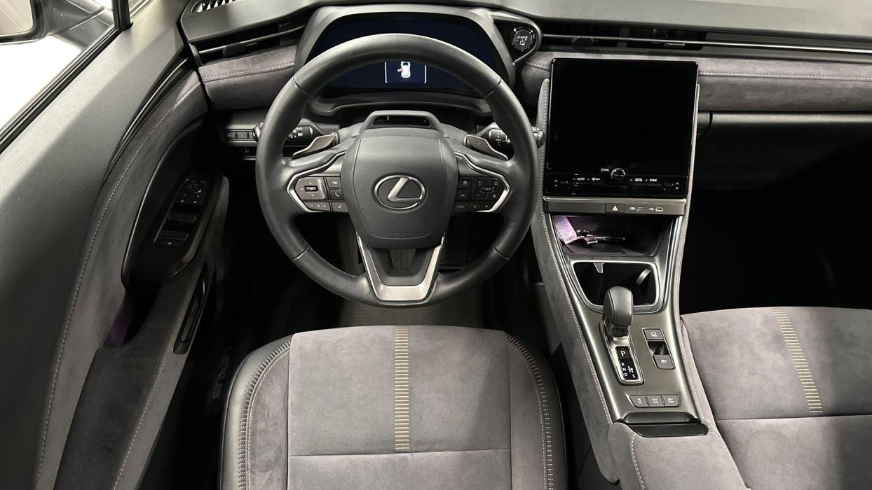 Lexus LBX 2025