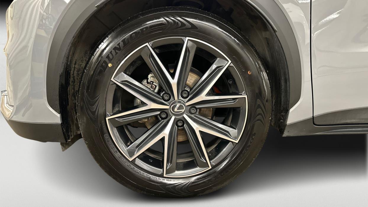 Lexus LBX 2025