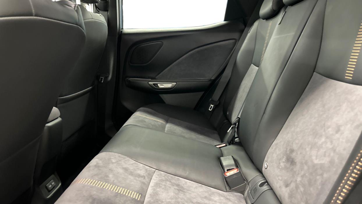 Lexus LBX 2025