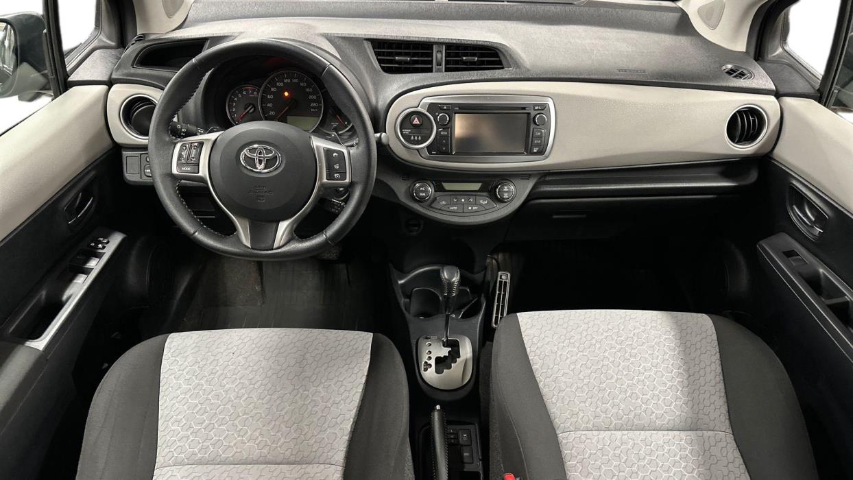 Toyota Yaris 2012