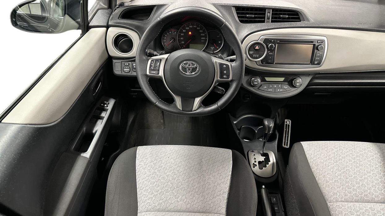 Toyota Yaris 2012