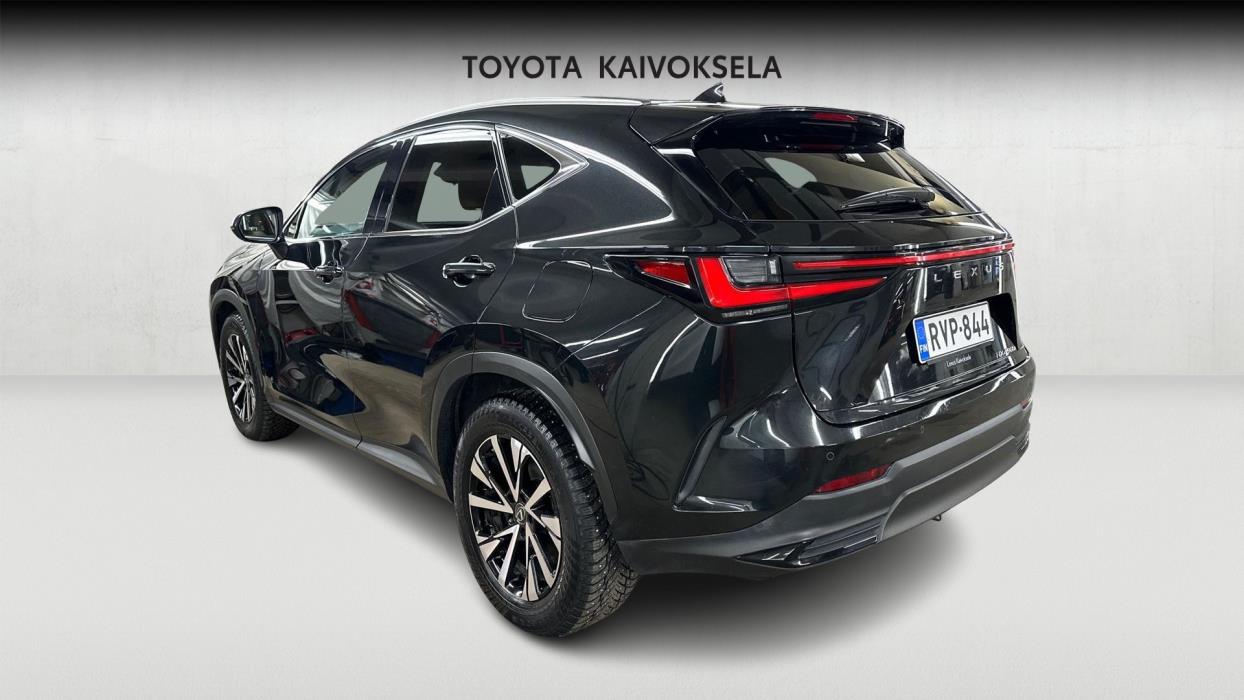 Lexus NX 2023