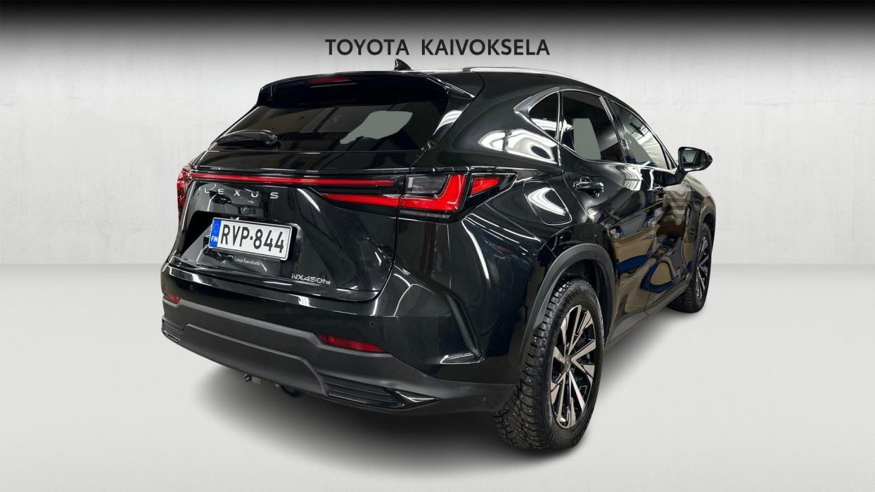 Lexus NX 2023