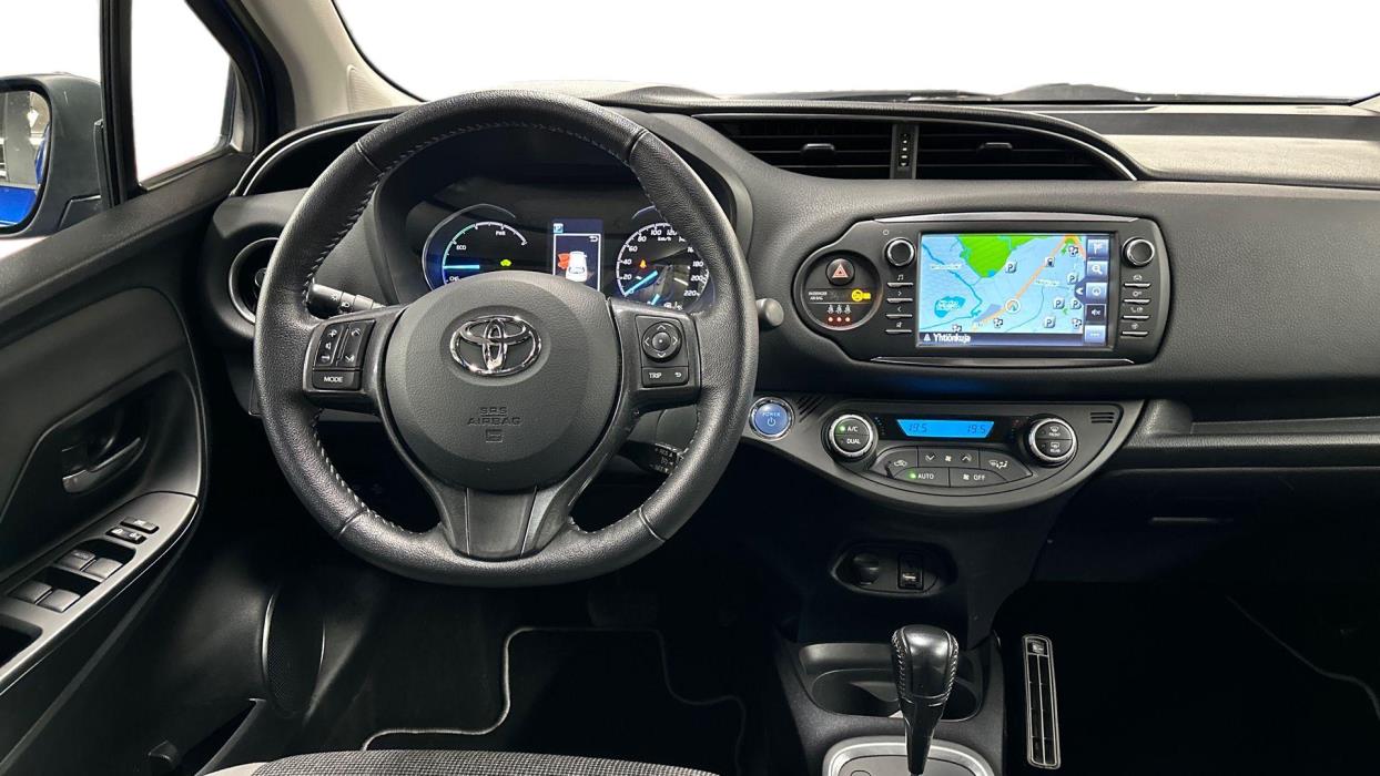 TOYOTA YARIS 2020