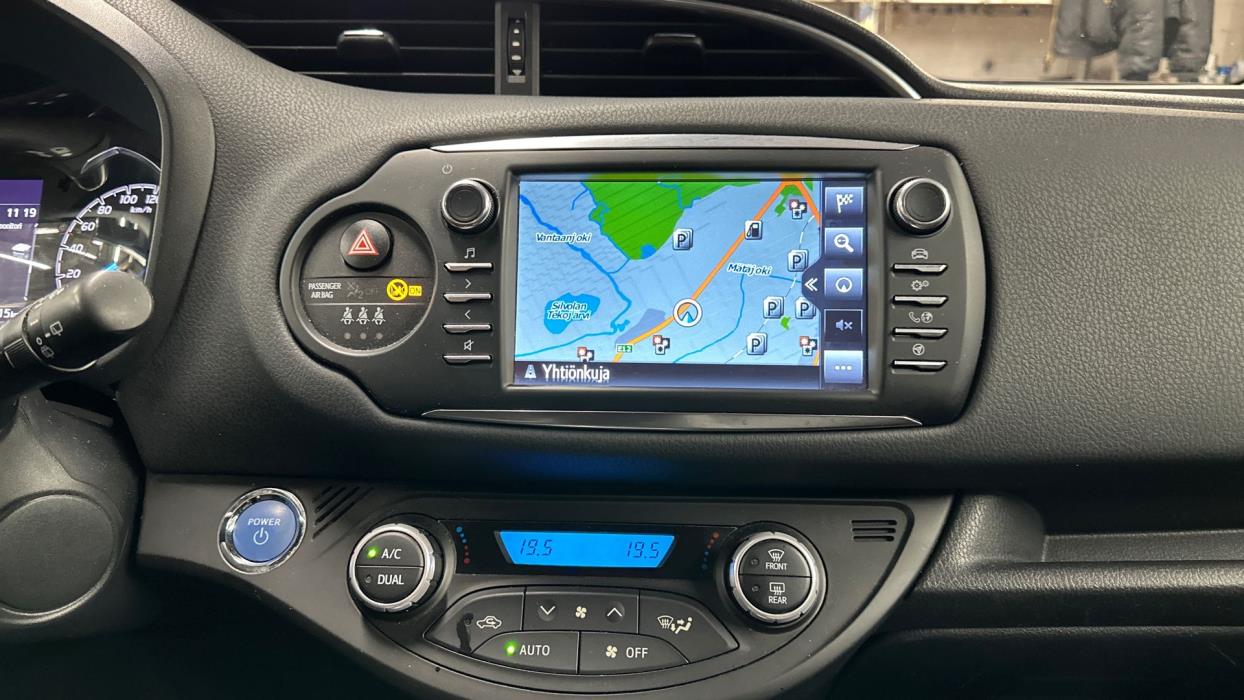 TOYOTA YARIS 2020