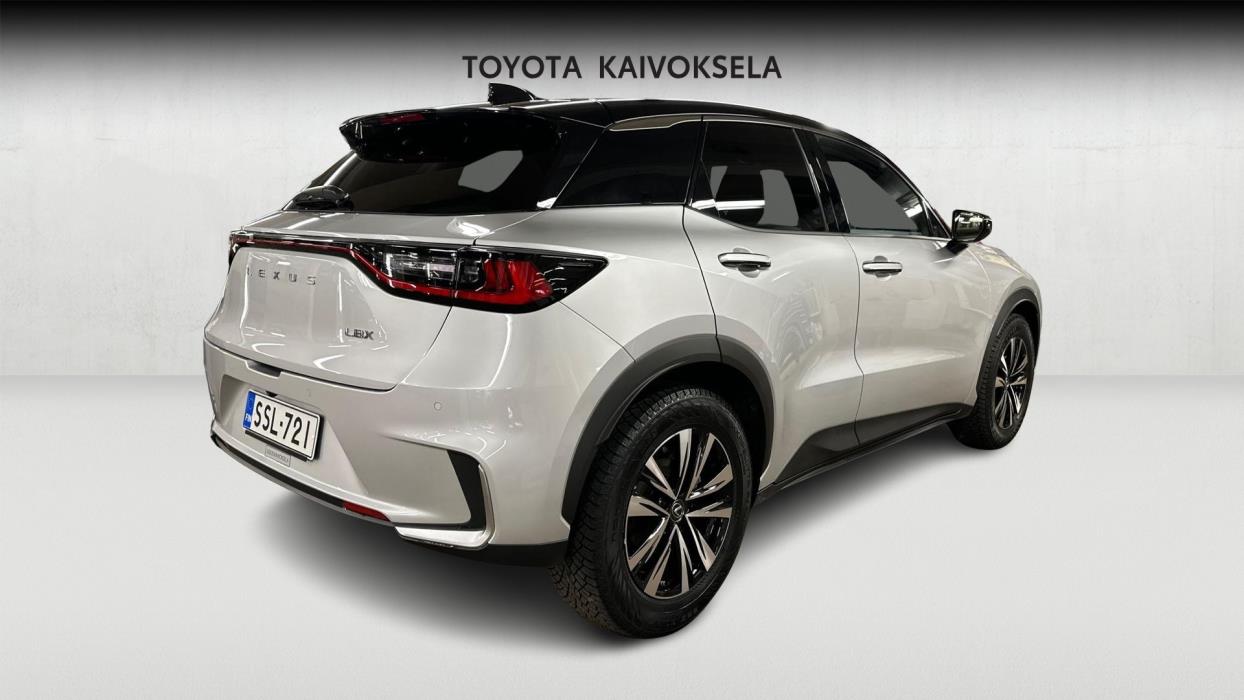 Lexus LBX 2026