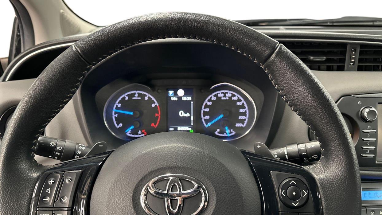 TOYOTA YARIS 2019