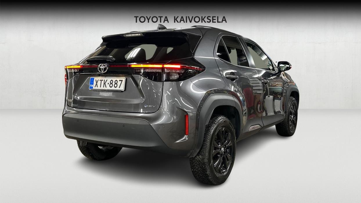 TOYOTA Yaris Cross 2025