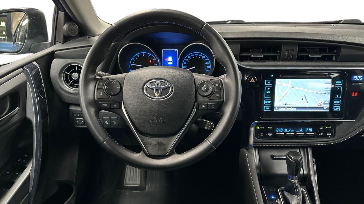Toyota Auris 2015