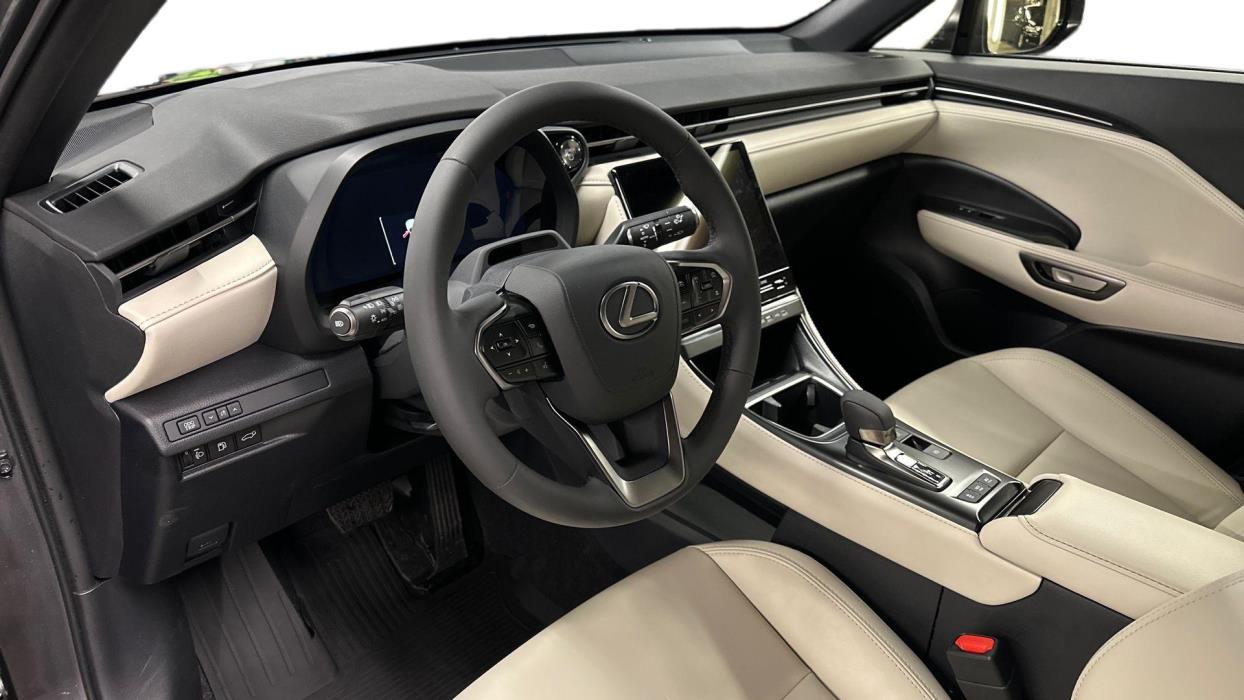 Lexus LBX 2026