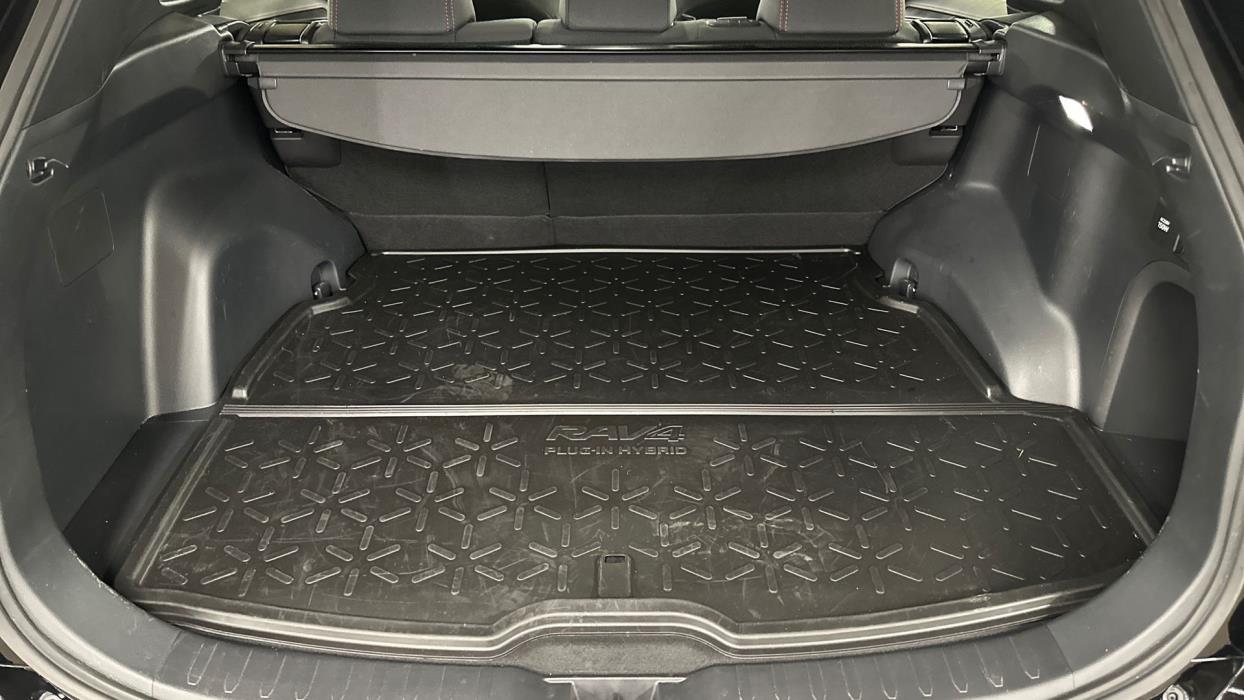 Toyota RAV4 Plug-in 2025