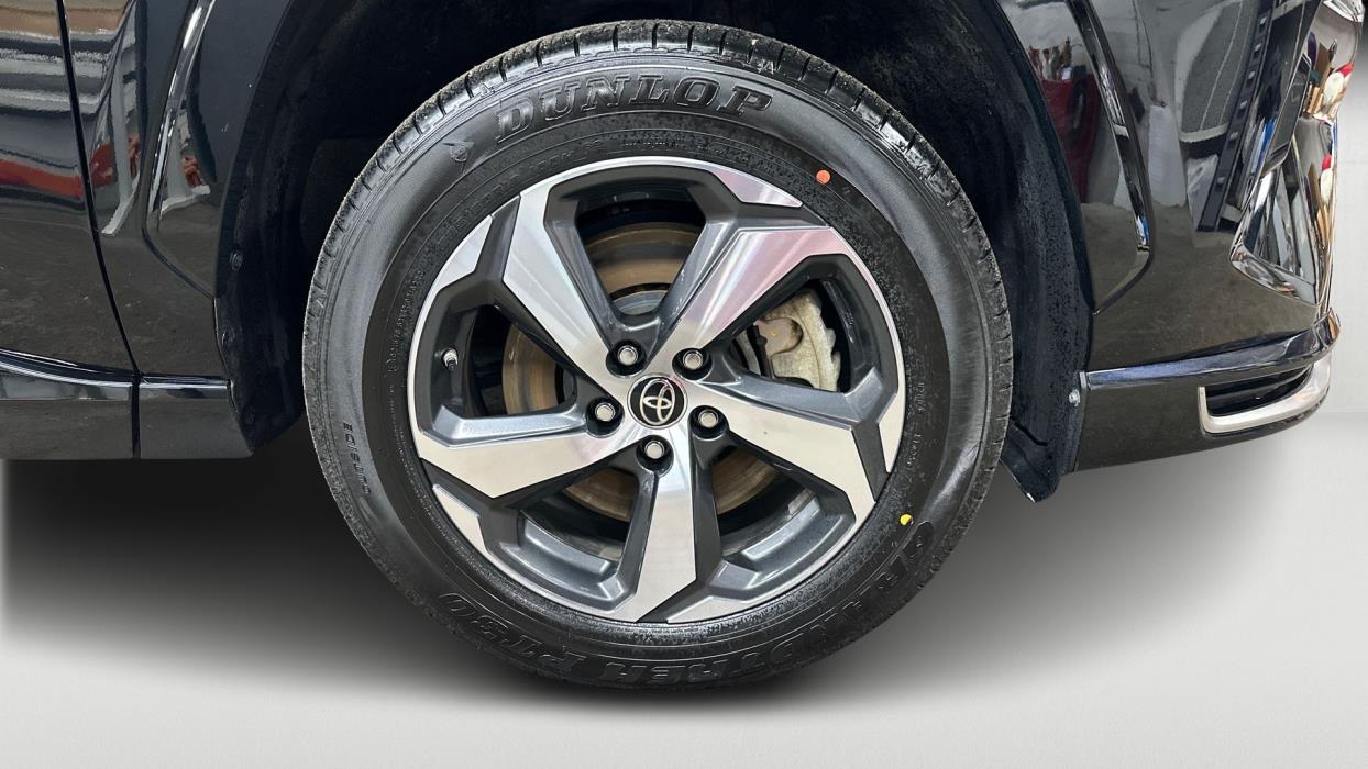Toyota RAV4 Plug-in 2025