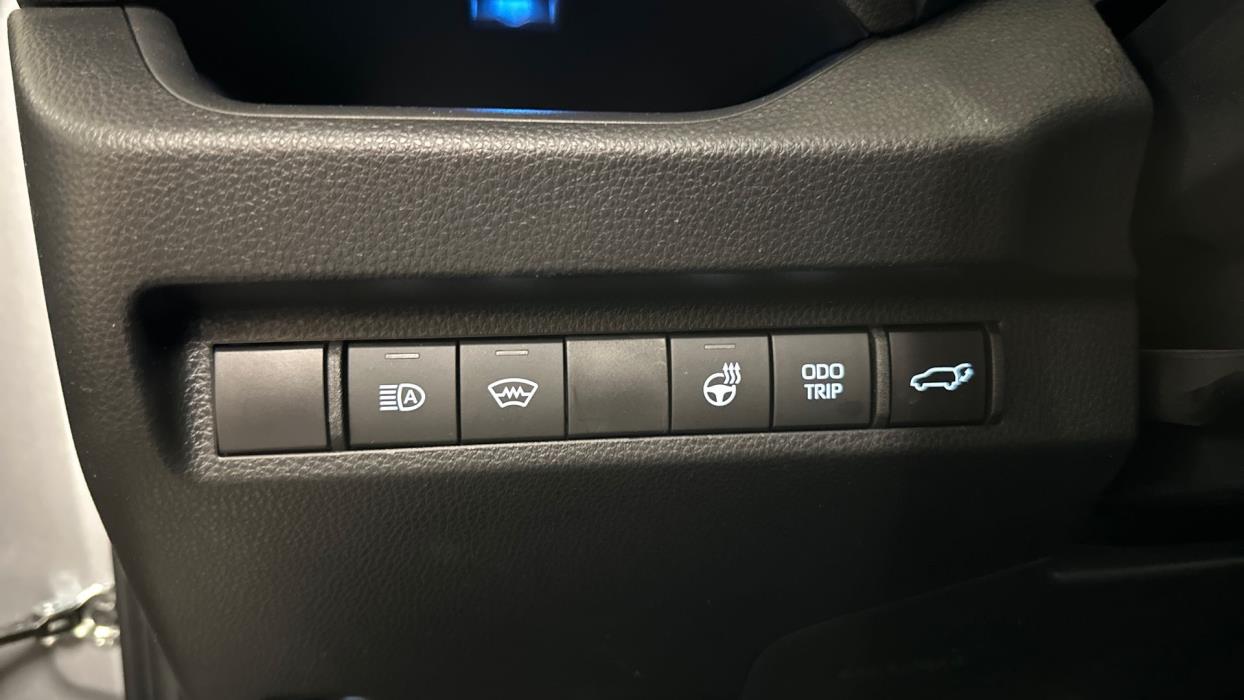 Toyota RAV4 Plug-in 2025