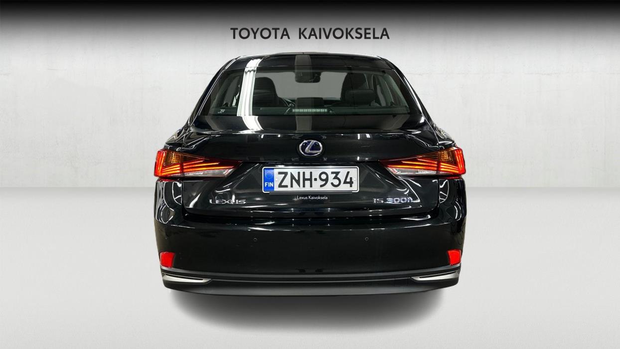 Lexus IS 2020