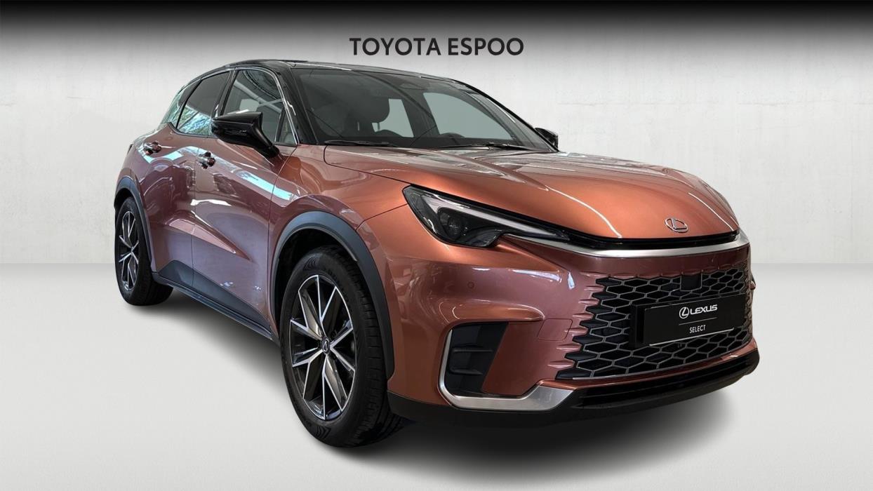 Lexus LBX 2025