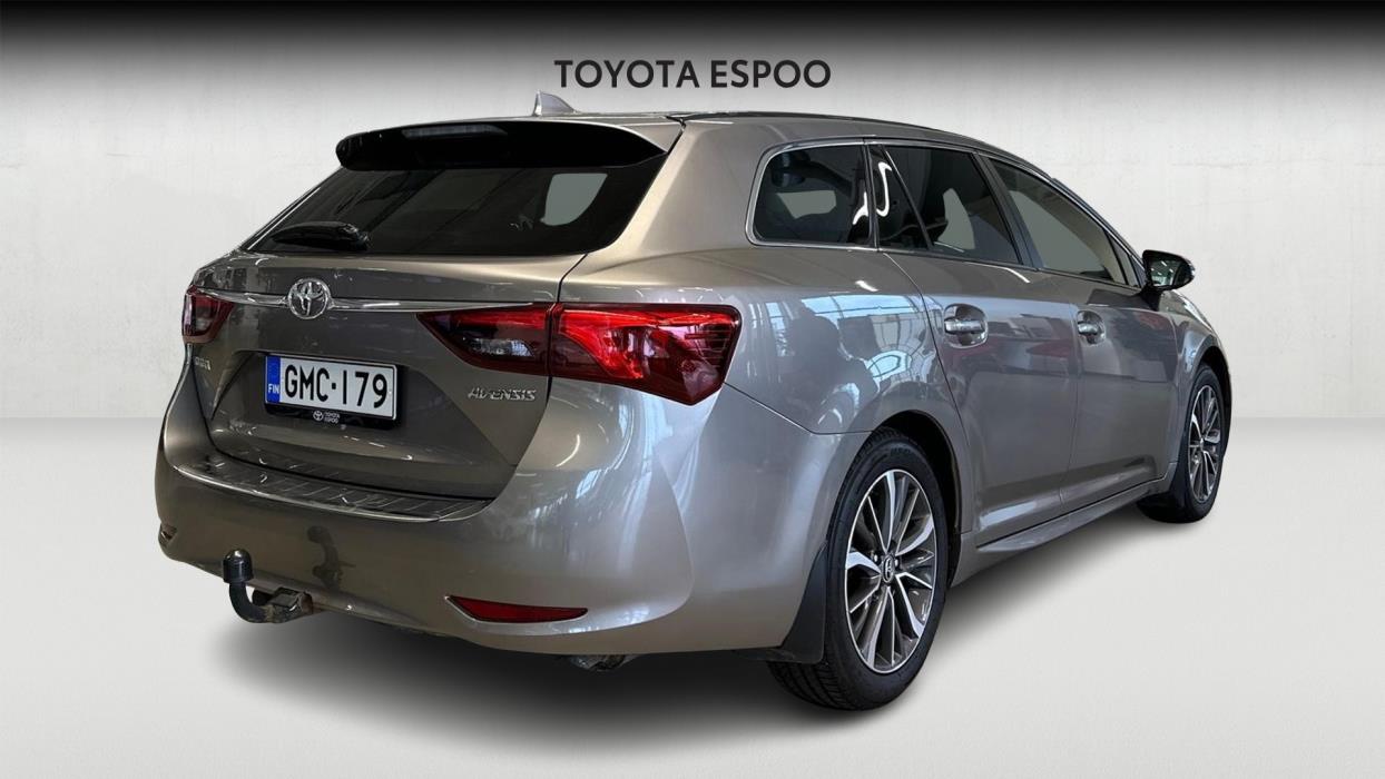 Toyota Avensis 2016