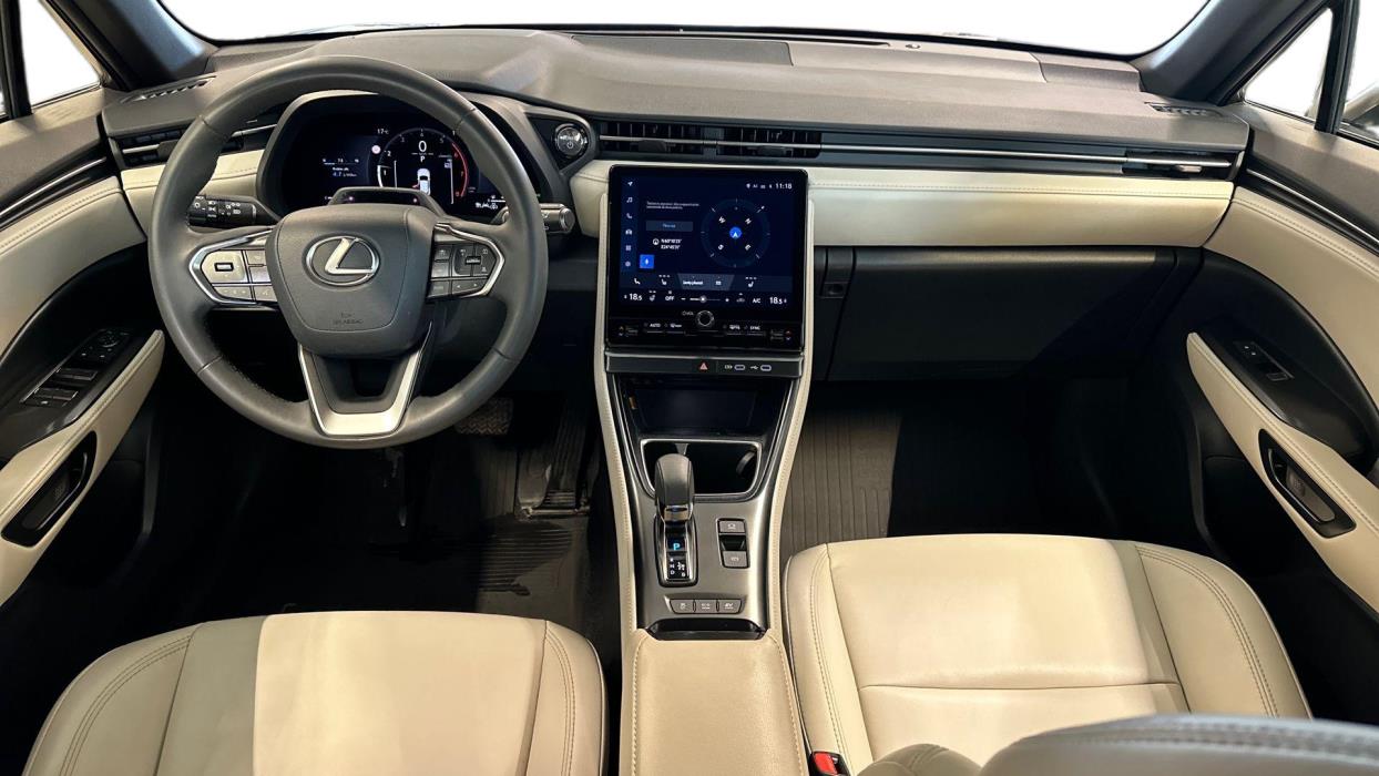 Lexus LBX 2025