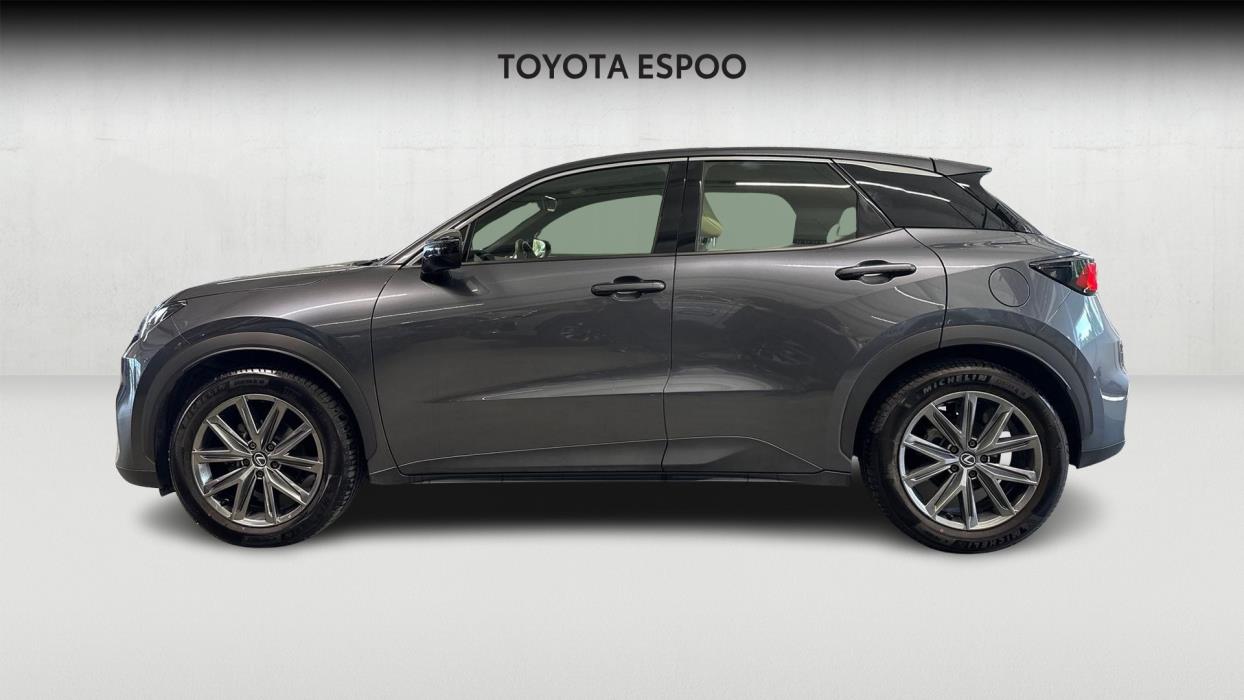 Lexus LBX 2025