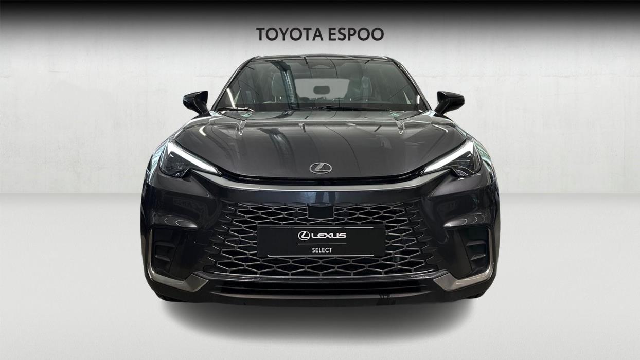Lexus LBX 2025