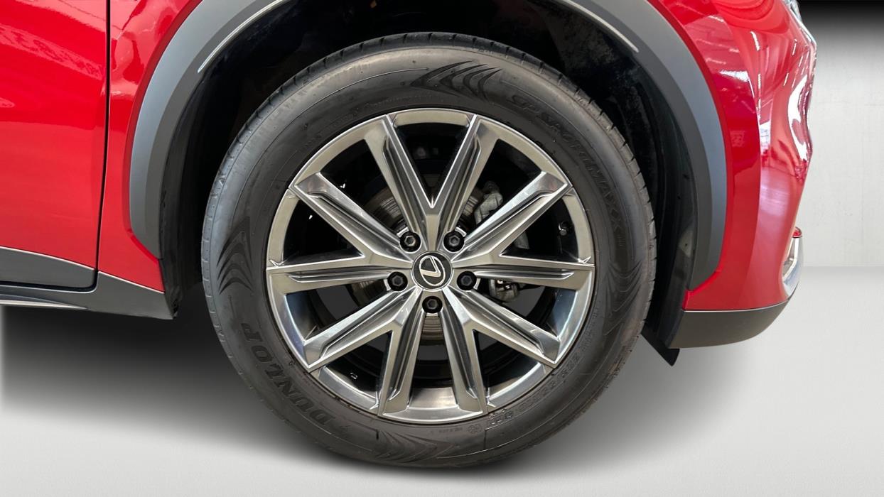 Lexus LBX 2025