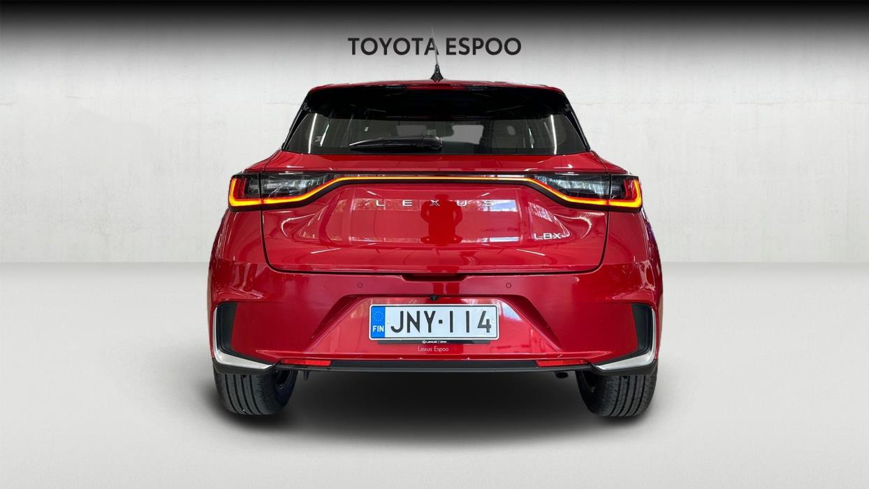 Lexus LBX 2025
