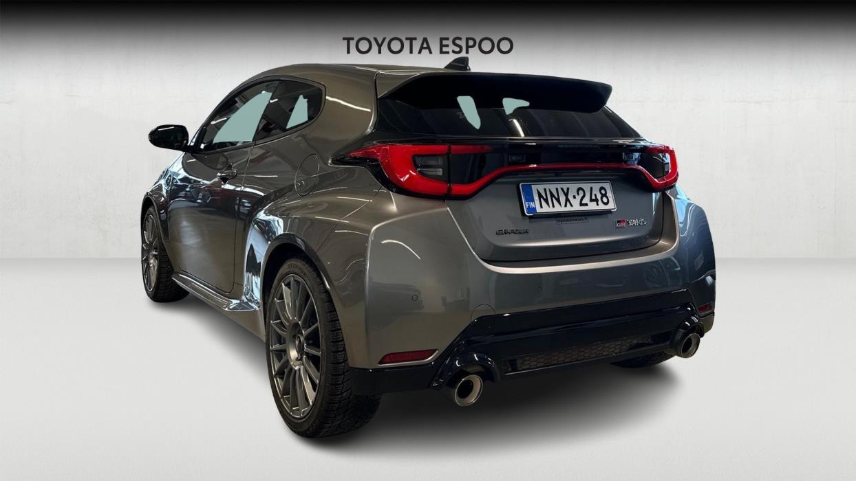 TOYOTA GR Yaris 2024