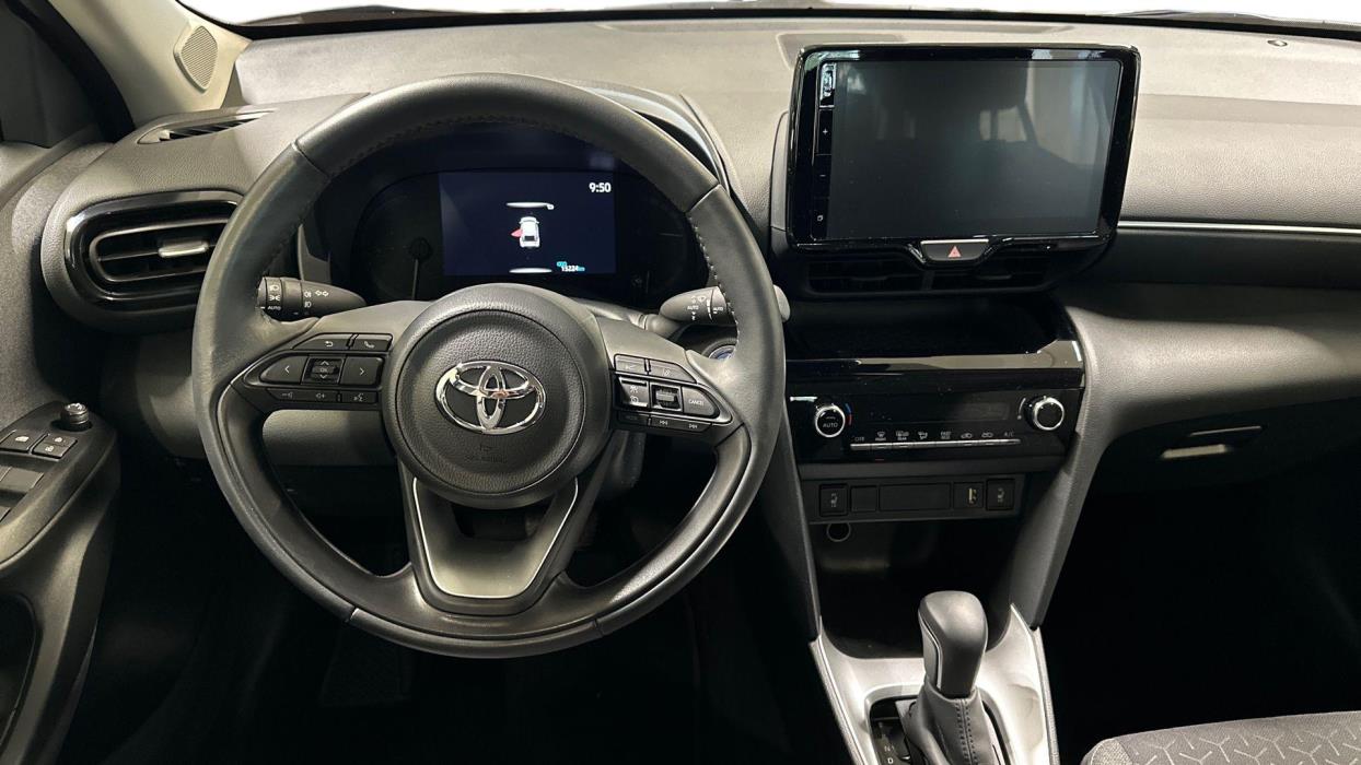 TOYOTA Yaris Cross 2024