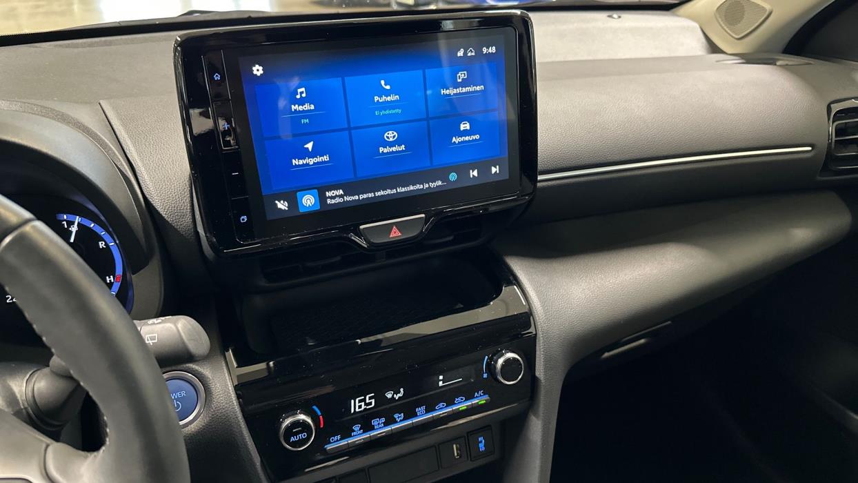 TOYOTA Yaris Cross 2024