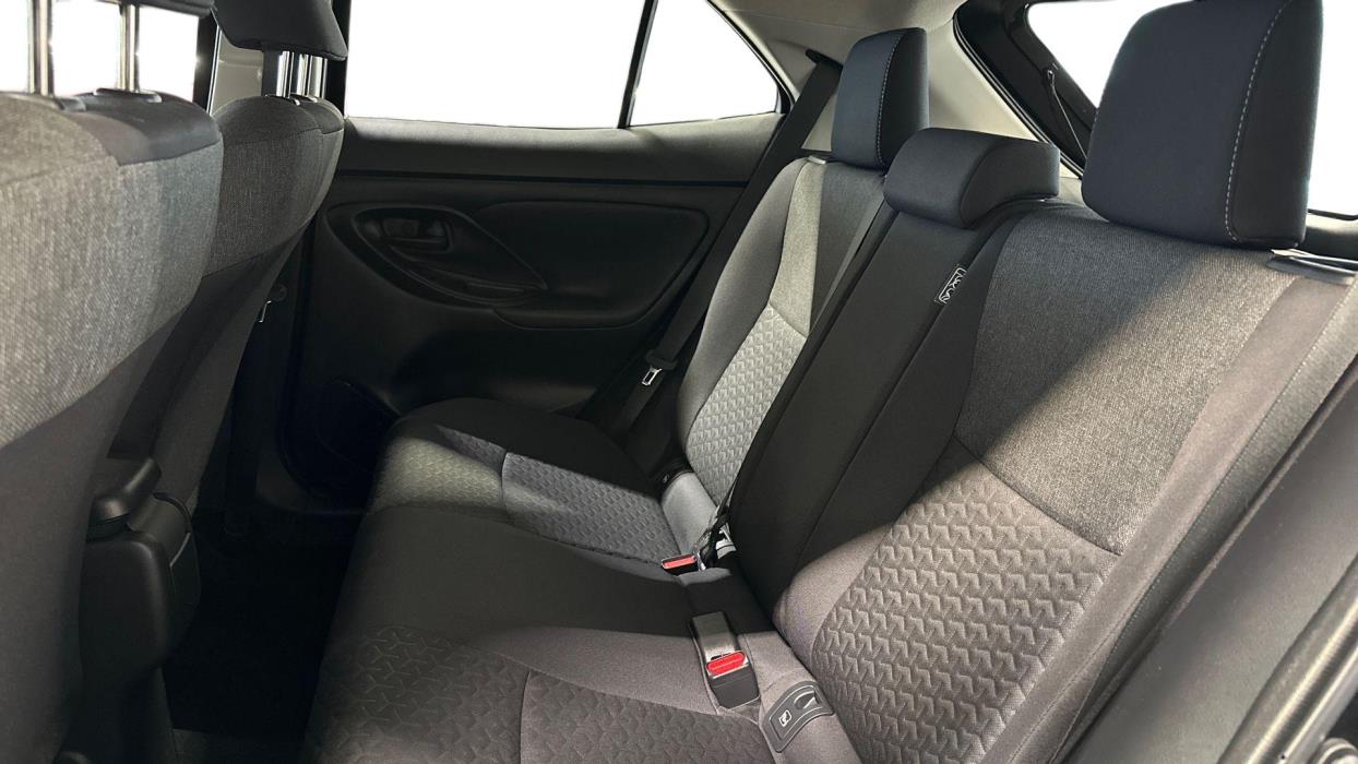 TOYOTA Yaris Cross 2024