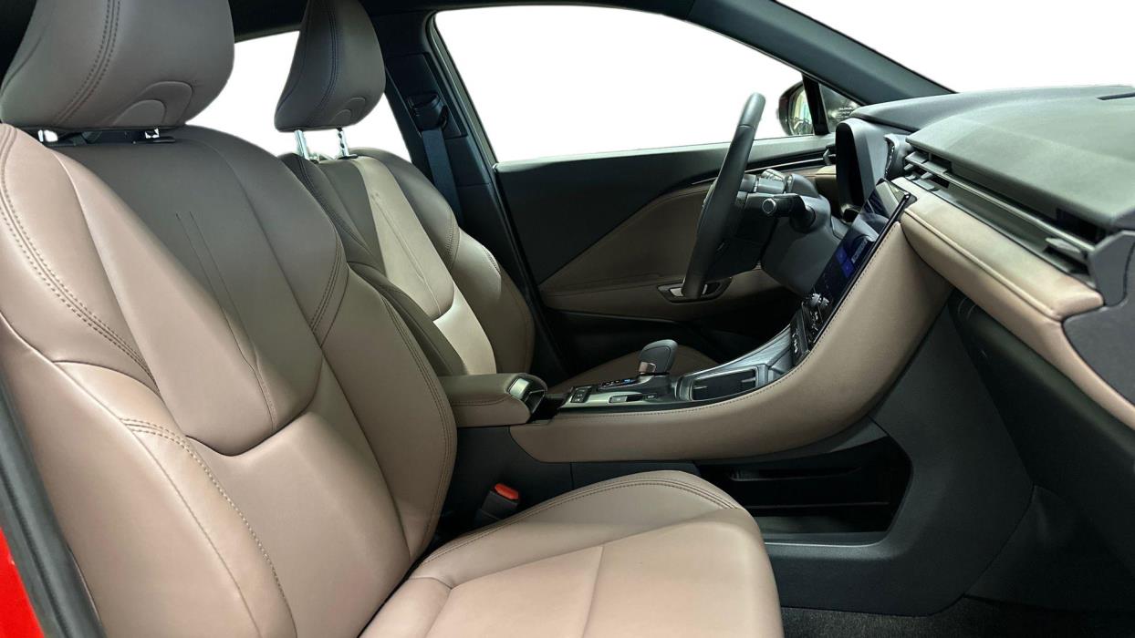 Lexus LBX 2024