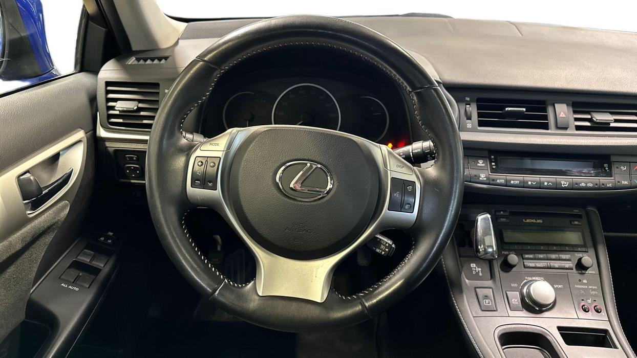 Lexus CT 2012