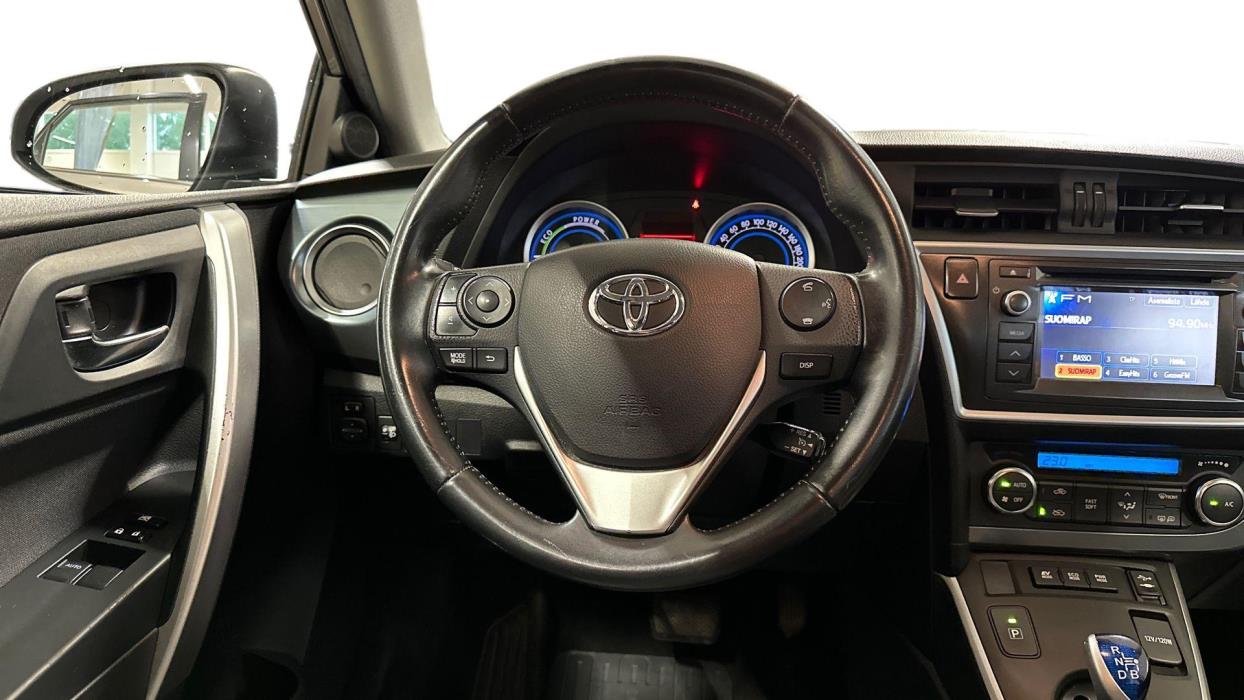 Toyota Auris 2013