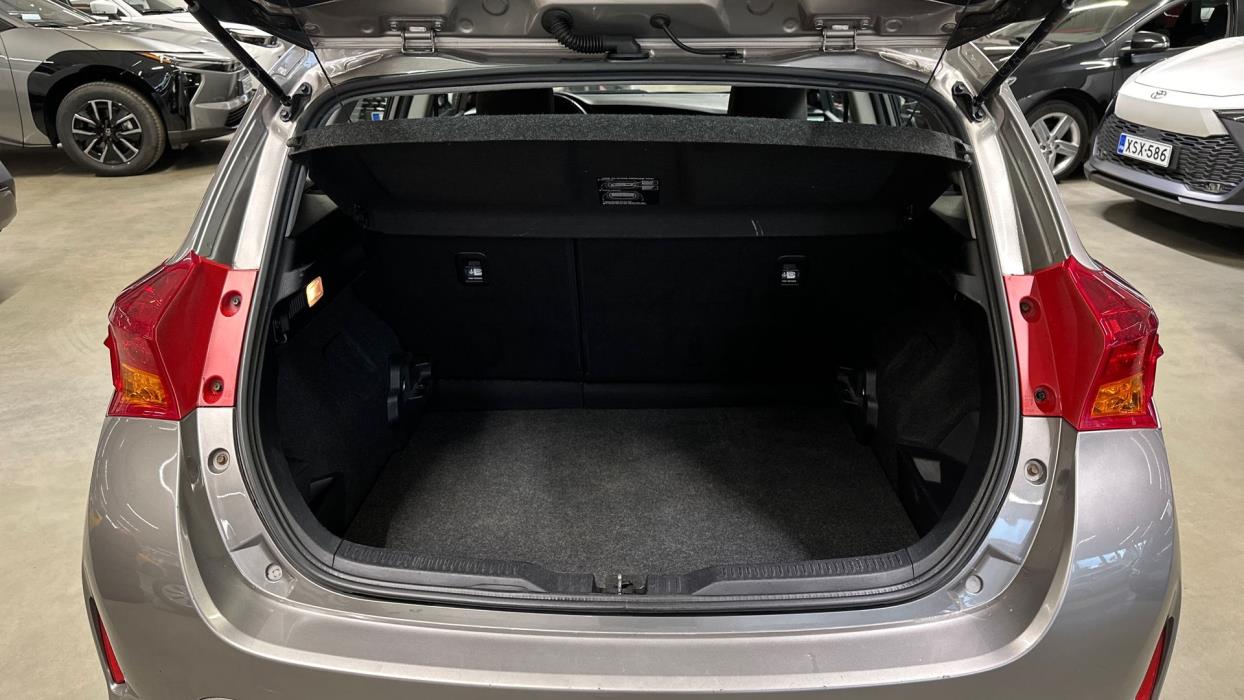 Toyota Auris 2013