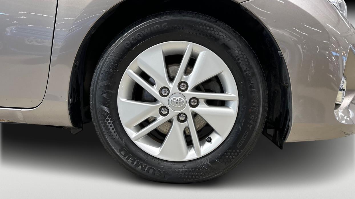 Toyota Auris 2013
