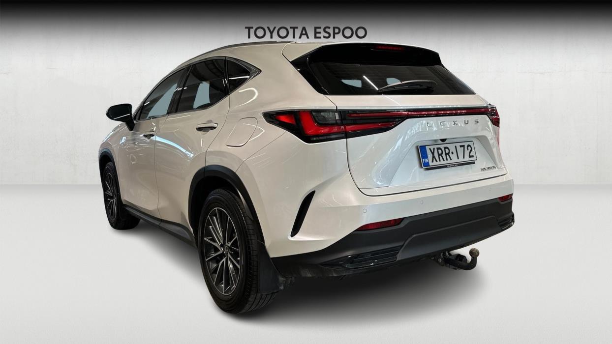 Lexus NX 2023