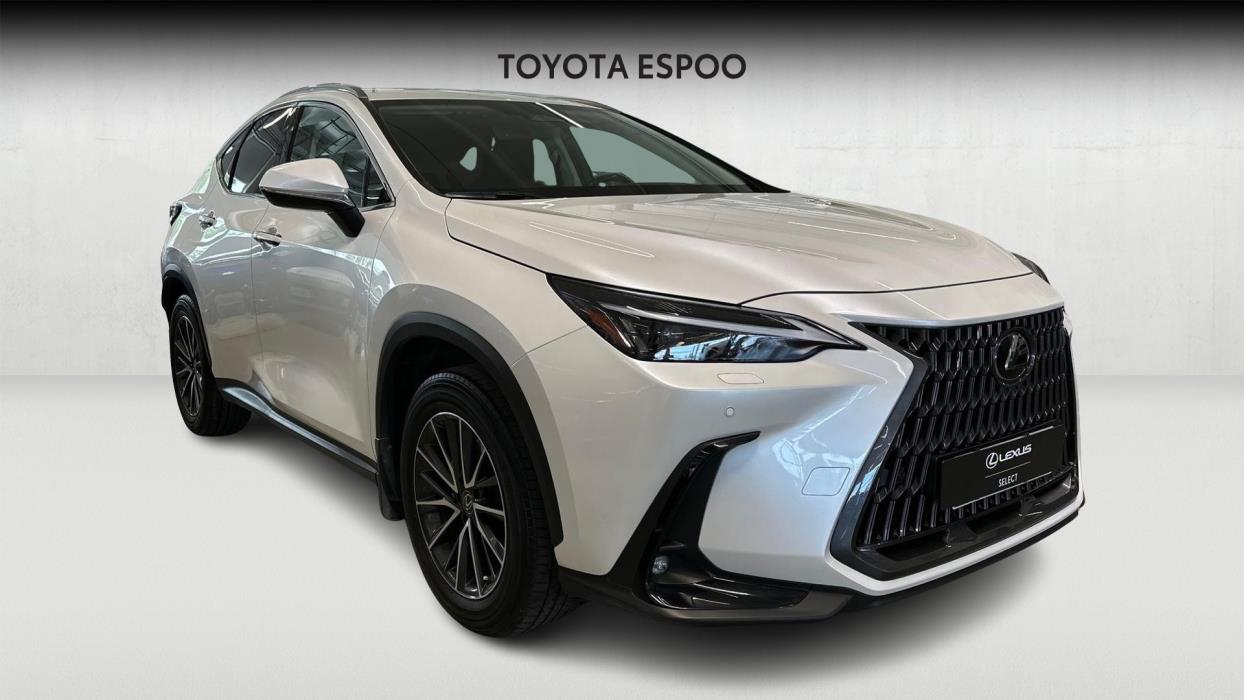 Lexus NX 2023