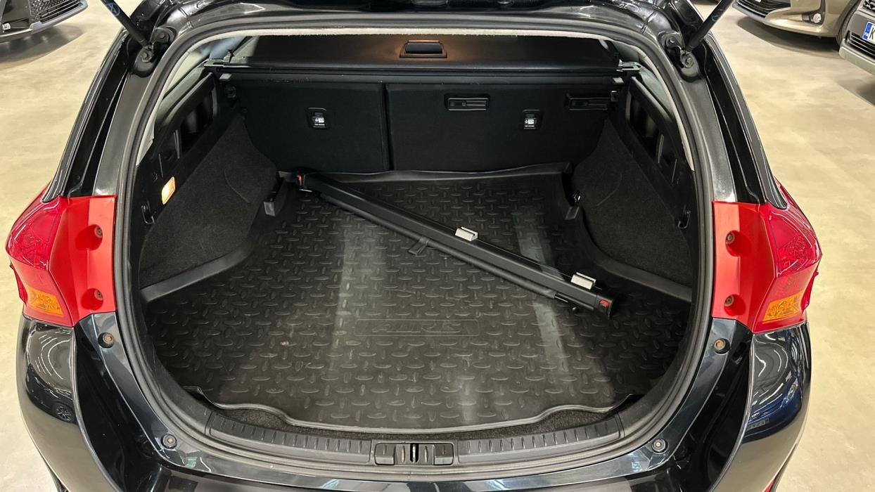 Toyota Auris 2013