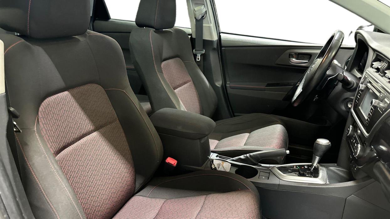 Toyota Auris 2013