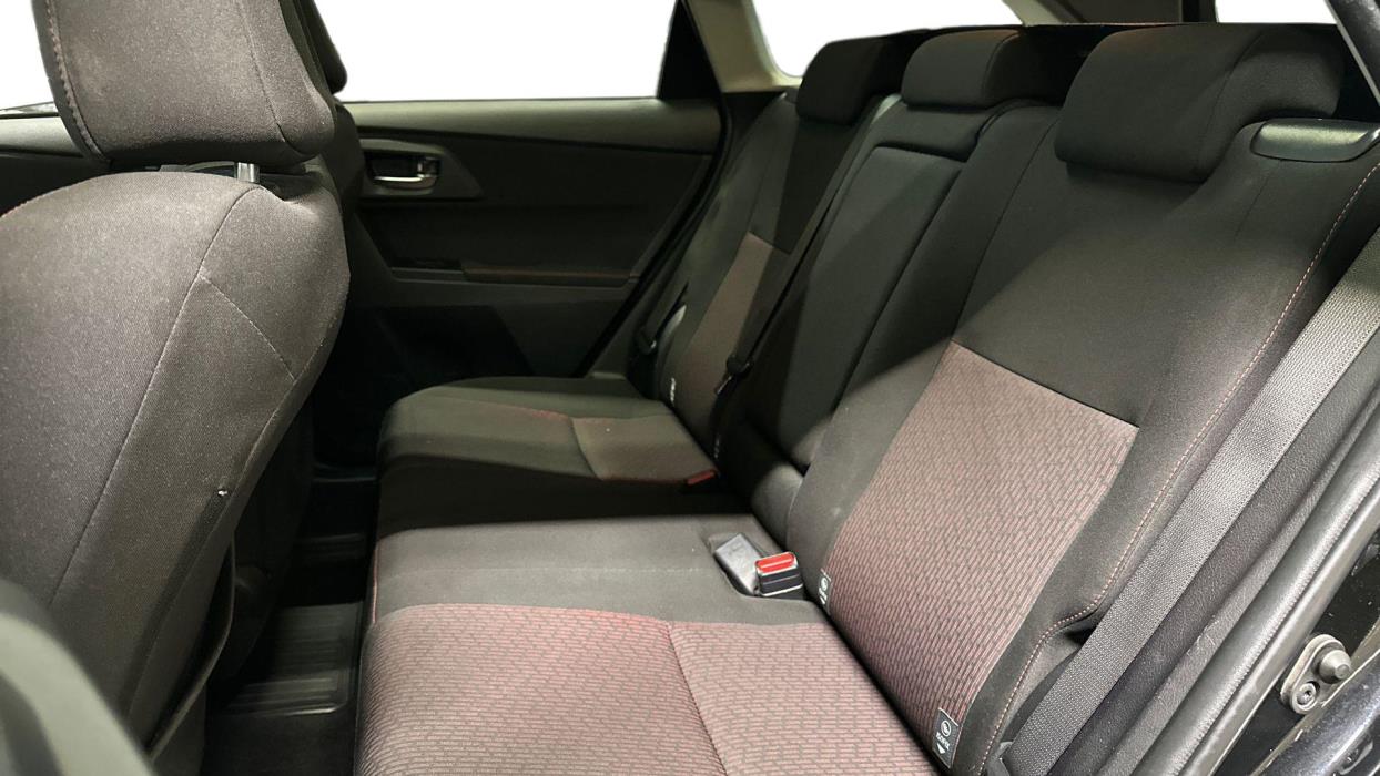 Toyota Auris 2013