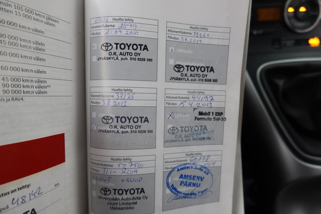 TOYOTA Auris 2010