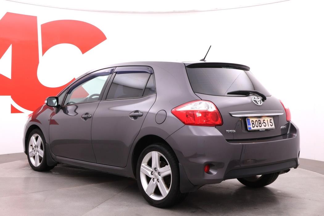 TOYOTA Auris 2010